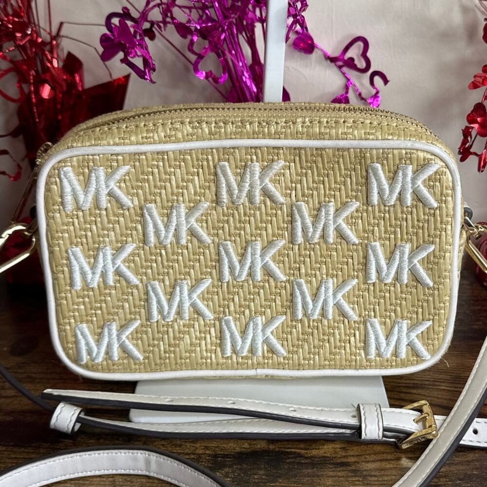 MICHAEL KORS Kenly Double Zip Natural Straw Small Camera Crossbody - Picture 10 of 10